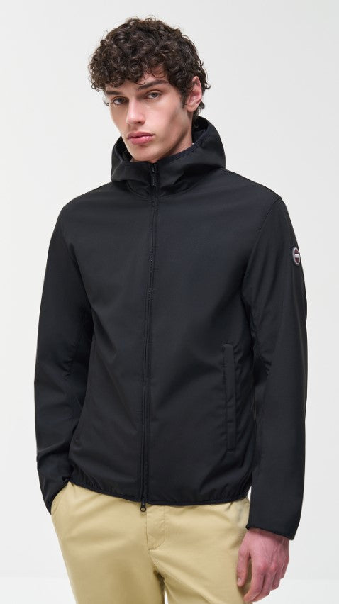 Giacca in softshell con cappuccio colmar