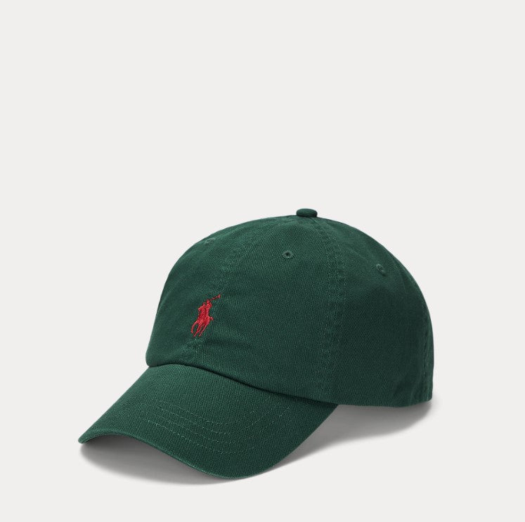 L'ICONICO CAPPELLINO IN COTONE CHINO