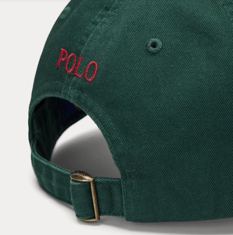 L'ICONICO CAPPELLINO IN COTONE CHINO