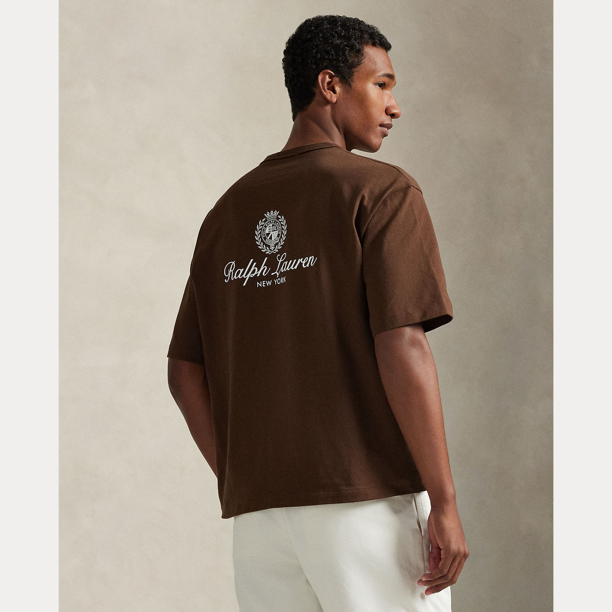 T-SHIRT IN JERSEY DALLA VESTIBILITÀ COMODA CON STAMPA GRAFICA