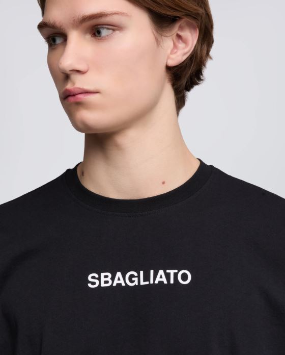 T-SHIRT IN JERSEY DI COTONE CON STAMPA "SBAGLIATO"