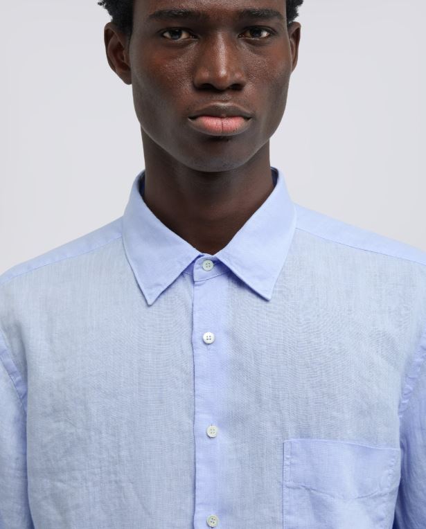CAMICIA IN LINO LEGGERO CON TASCHINO