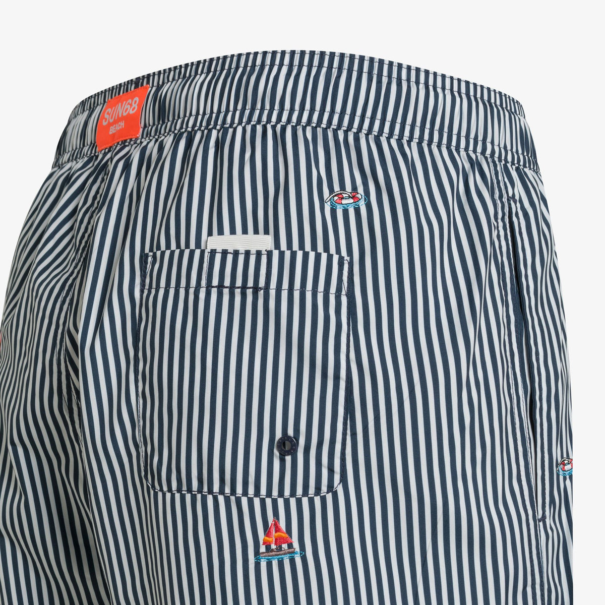 Shorts mare a righe con ricami