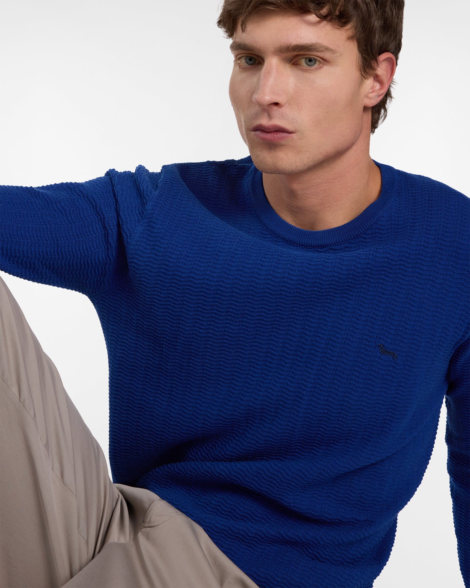 Pullover girocollo lavorazione 3D