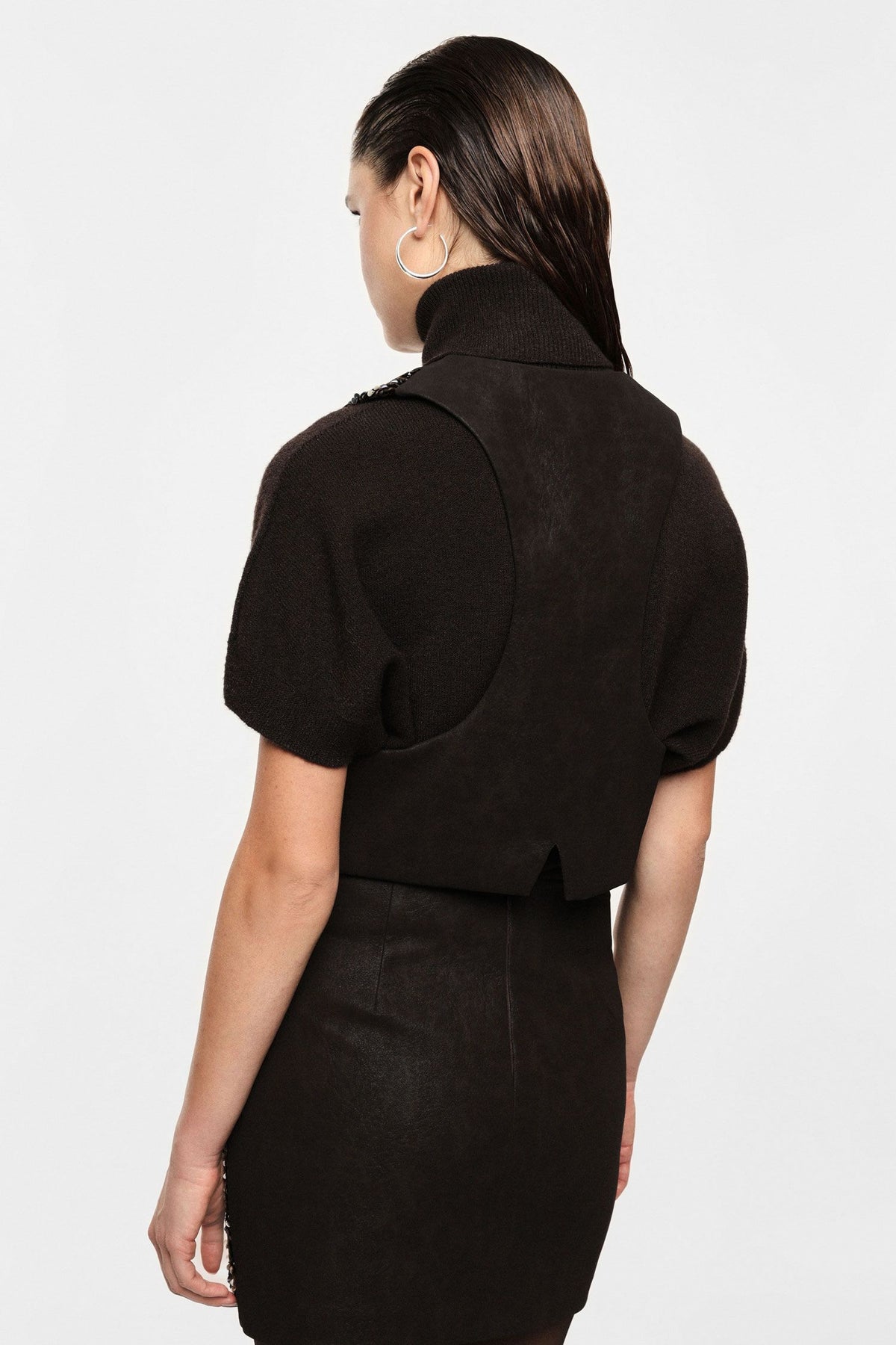Gilet senza maniche con ricamo geometrico