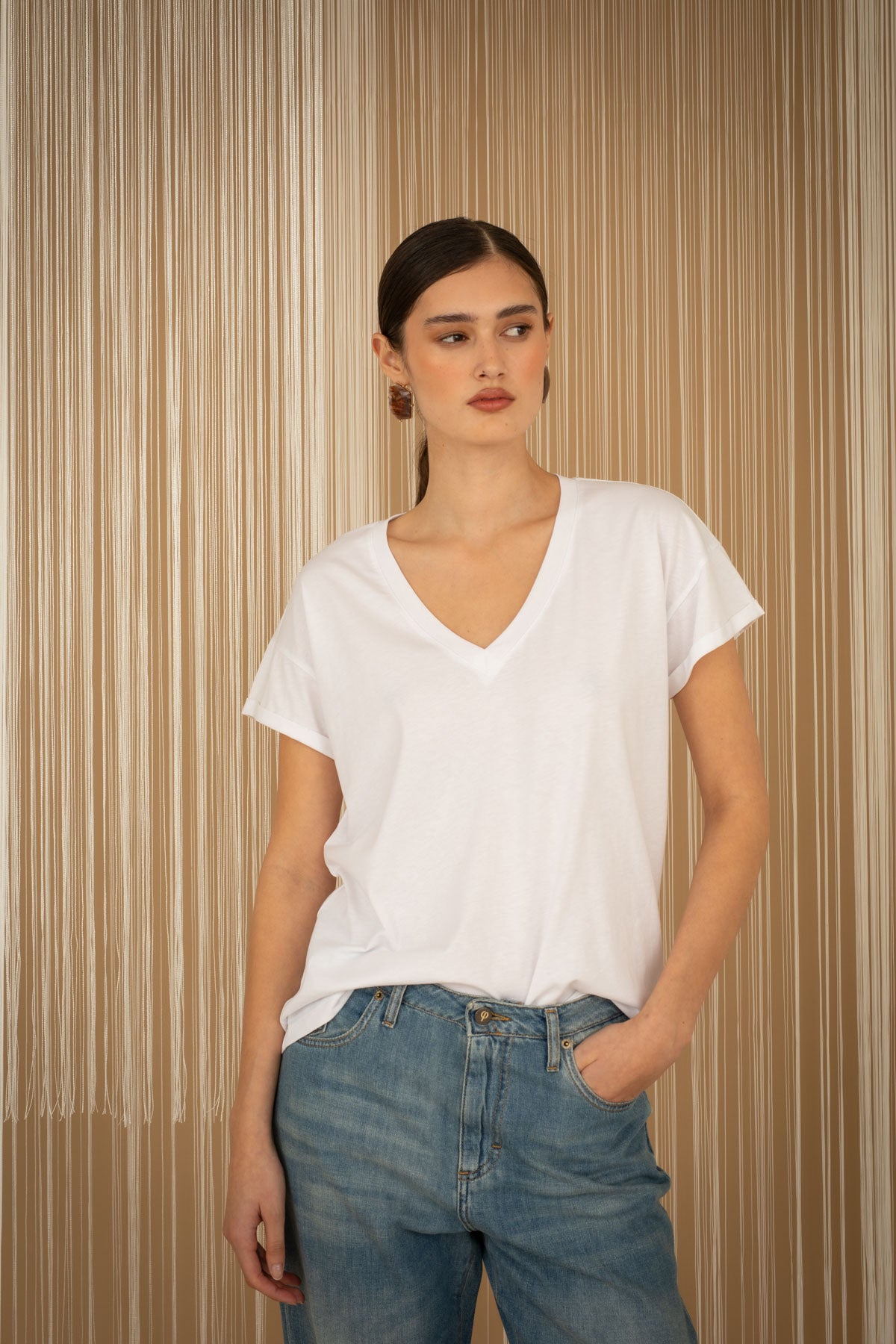 t-shirt scollo a v