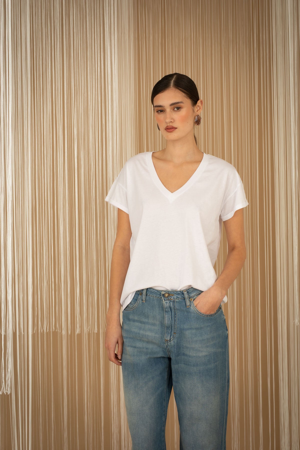 t-shirt scollo a v