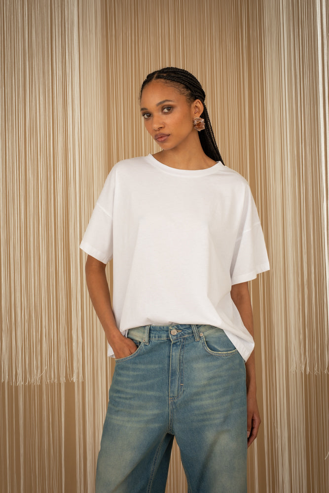 T-shirt scollo a barchetta