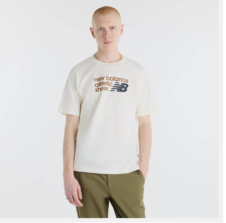 T-SHIRT NEW BALANCE CON LOGO