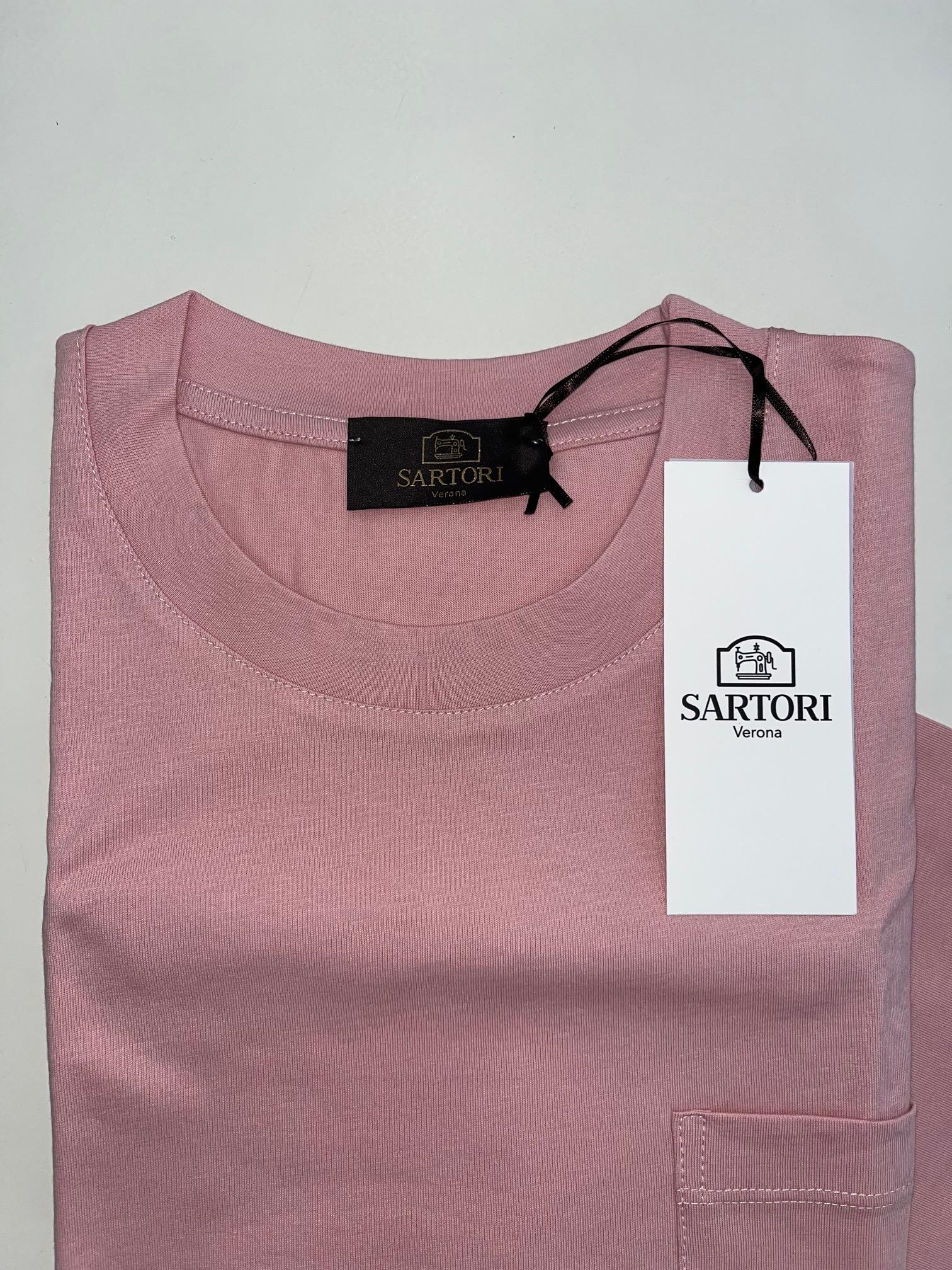 T-shirt oversize con taschino
