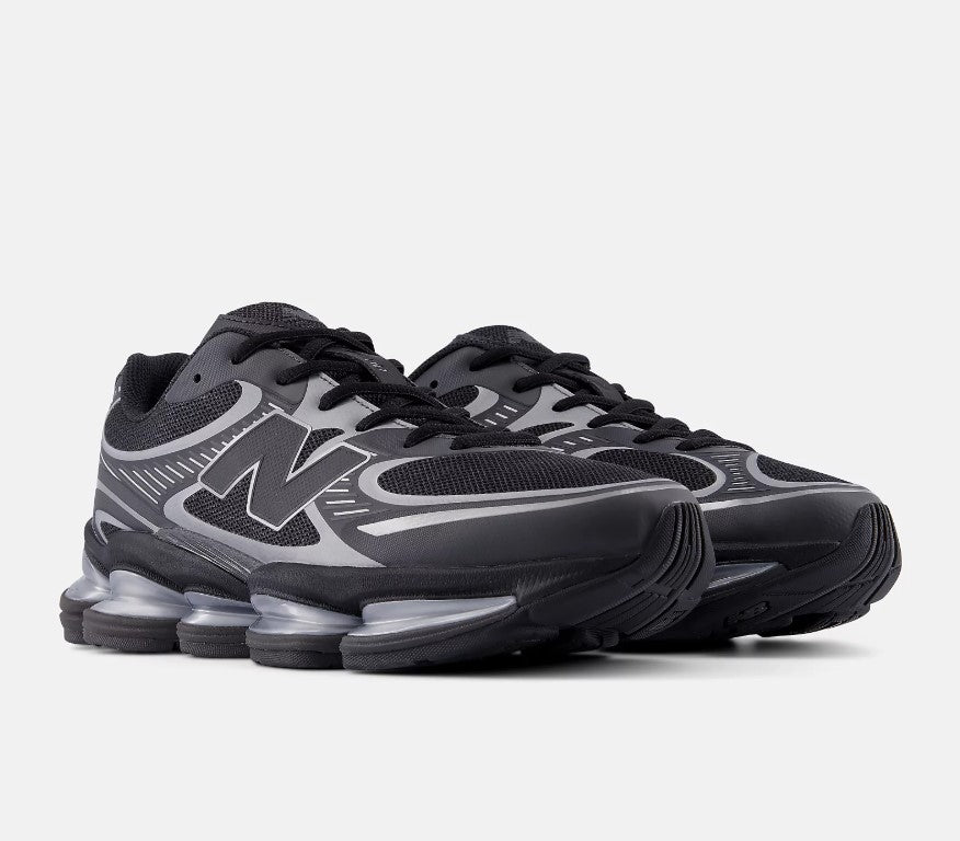 U2000 scarpe